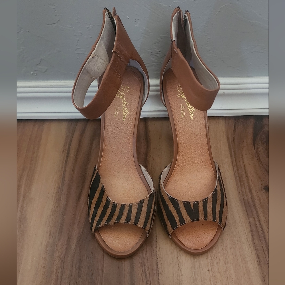 Seychelles Animal Print Zip-up Heels